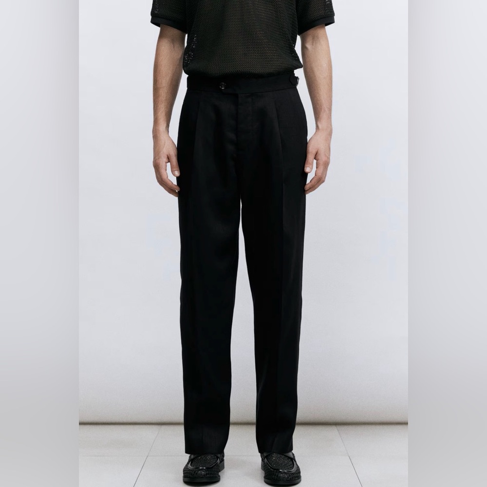 H&M regular fit black pleated linen suit pants, size 34R